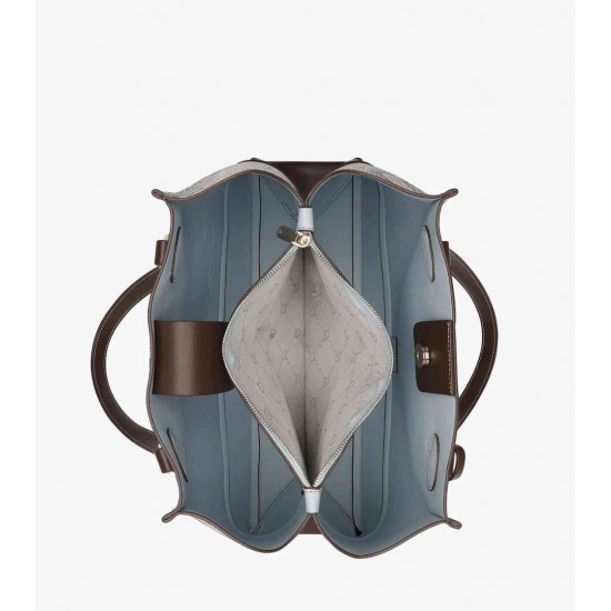 BAG WOMAN