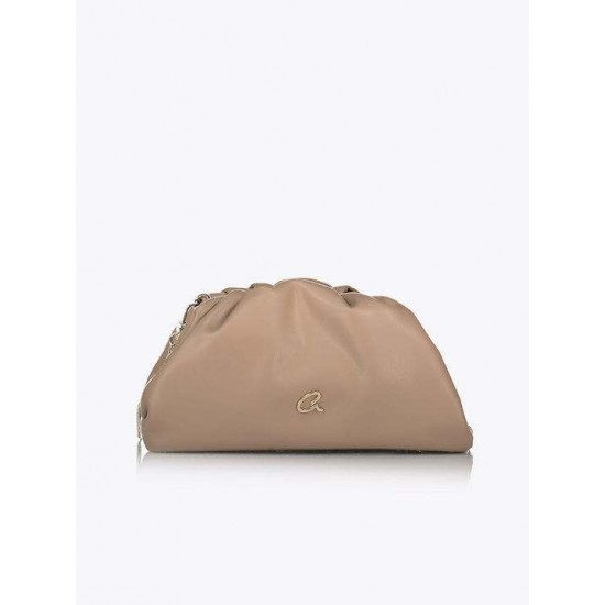 BAG WOMAN