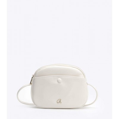 BAG WOMAN