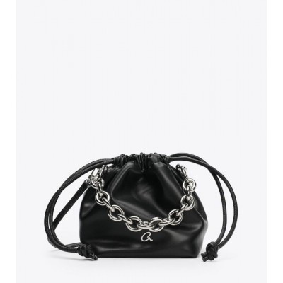 BAG WOMAN