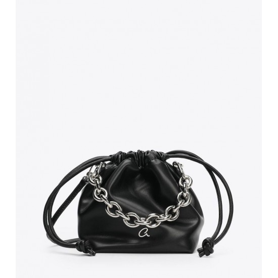 BAG WOMAN