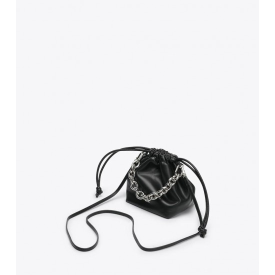 BAG WOMAN