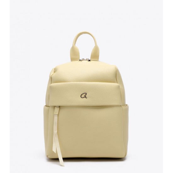 BAG WOMAN
