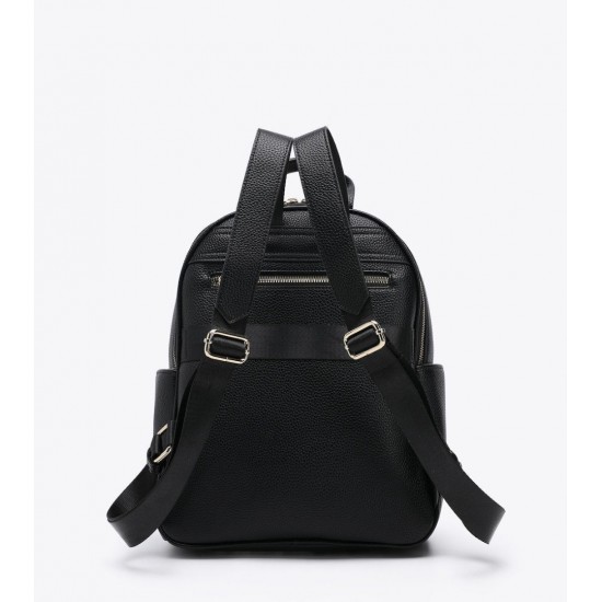 BAG WOMAN