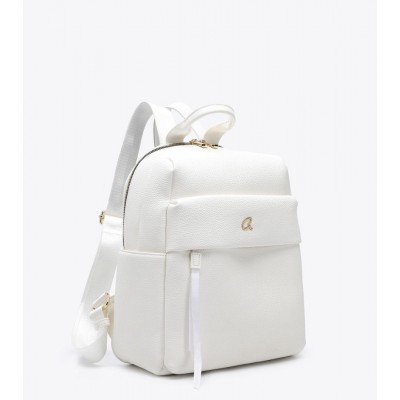 BAG WOMAN
