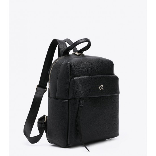 BAG WOMAN