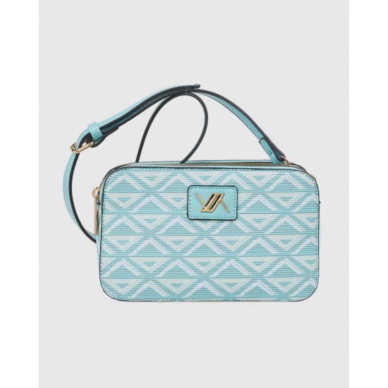 BAG WOMAN