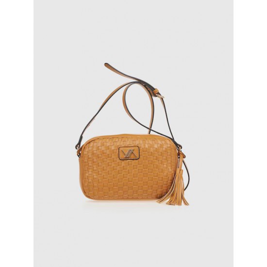 BAG WOMAN