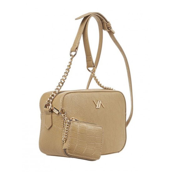 BAG WOMAN
