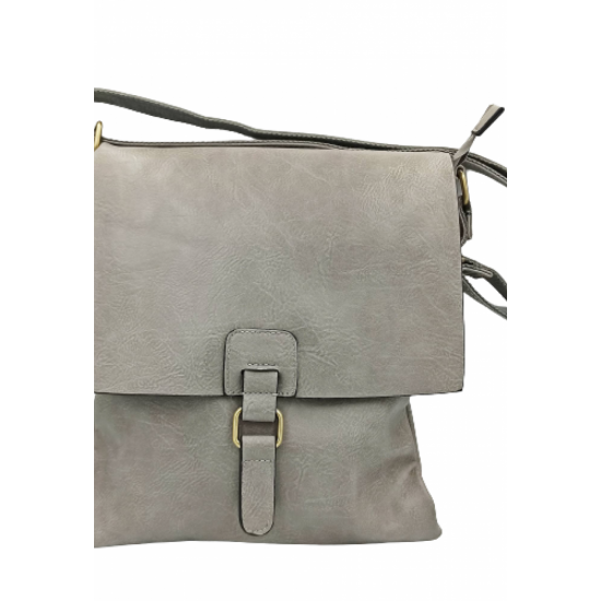 BAG WOMAN